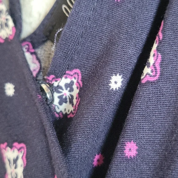 Patterned Romper - Picture 6 of 11